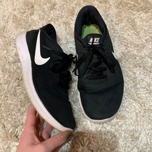 Nike freerun black sneakers